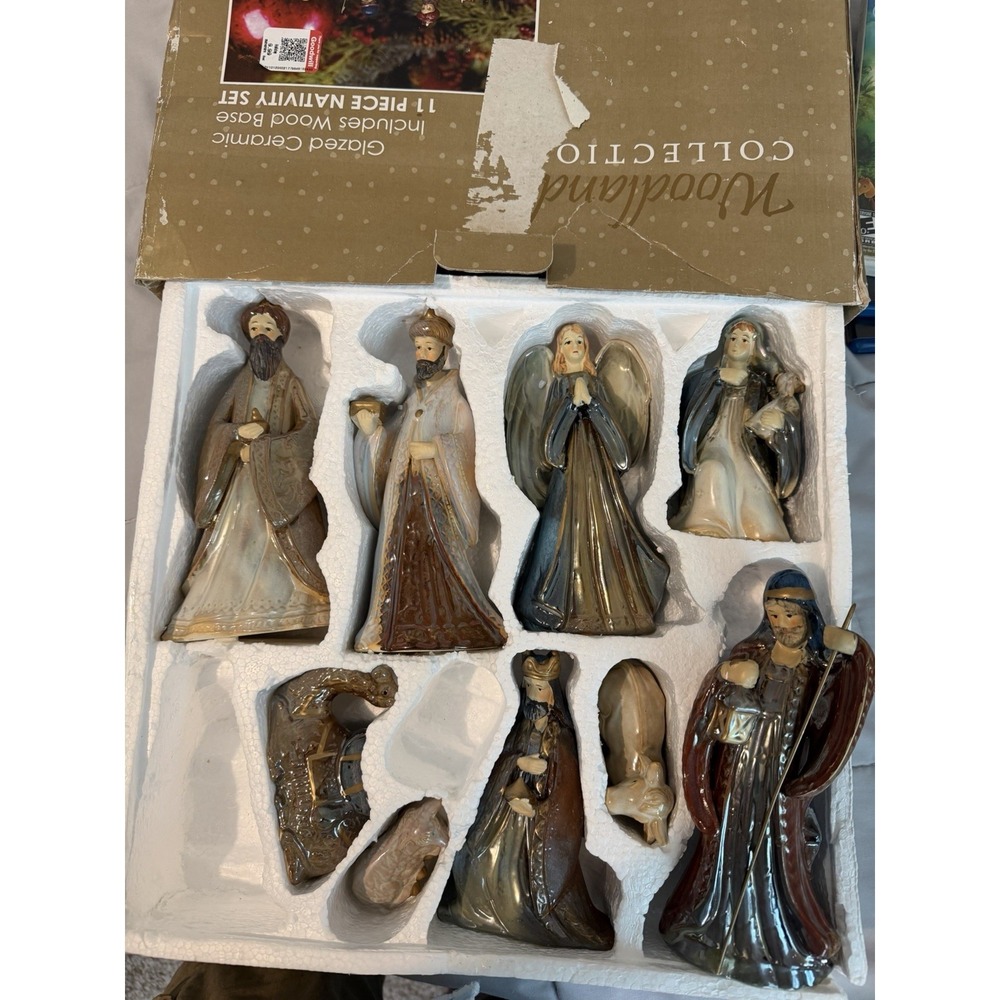 Kirkland's Home Woodland Collection 11 piece Nativity Set, Glazed Ceramic READ